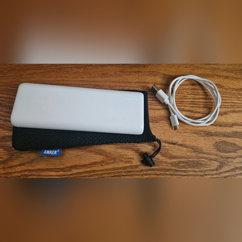 Anker PowerCore 20100 White Charger